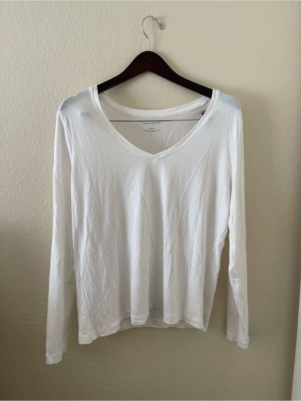 Banana Republic White V-Neck Long Sleeve Top